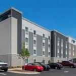 WoodSpring Suites