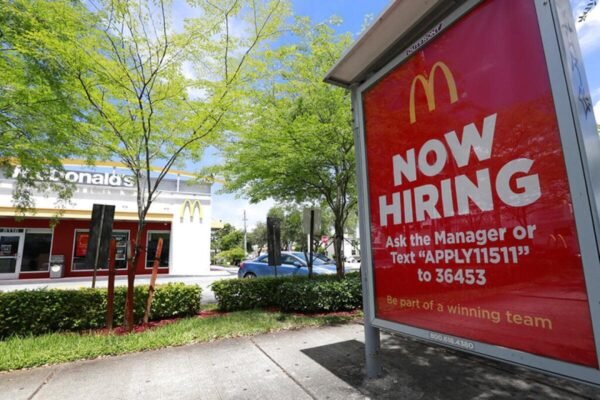 fast food hiring near me